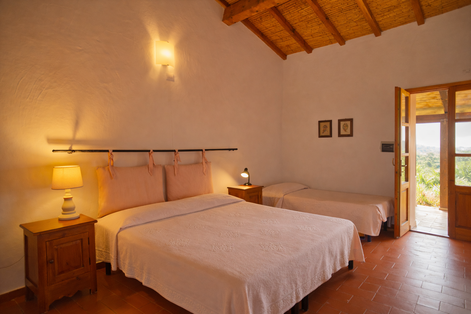 Camera Camera Semplice - Immagine 1 di 4